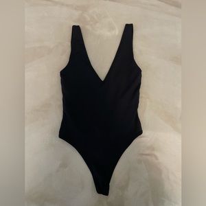 Aritzia Babaton Bodysuit